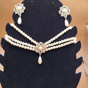 Vintage Faux Pearl and Silver Floral Necklace Set